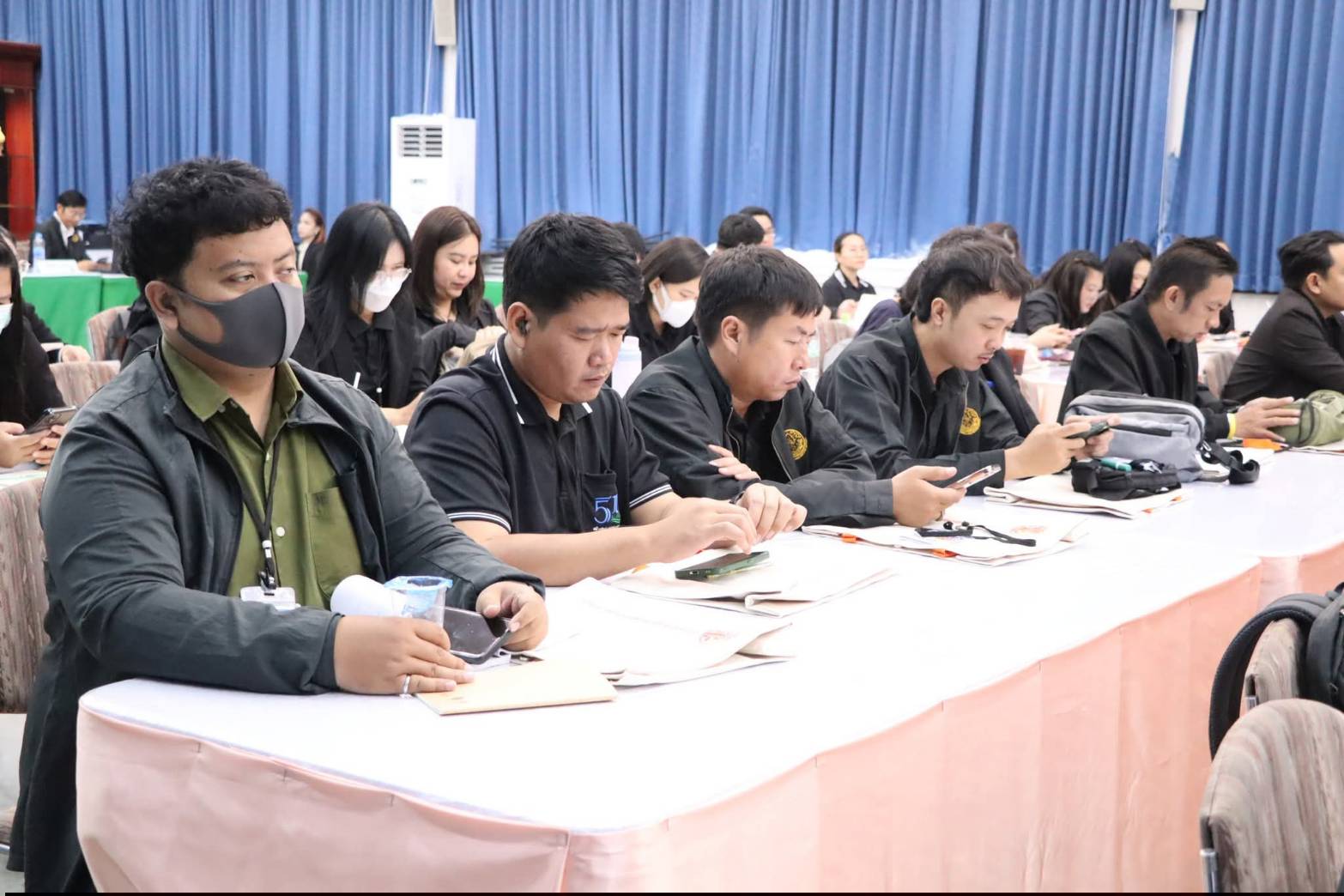 title - เลขาธิการสำนักงานการปฏิรูปที่ดินเพื่อเกษตรกรรม มอบหมายให้ รองเลขาธิการ ส.ป.ก. เป็นประธานในพิธีเปิดโครงการฝึกอบรมหลักสูตร “นักบริหารการปฏิรูปที่ดินเพื่อเกษตรกรรม ระดับต้น (นปต.) รุ่นที่ 8” ณ ศูนย์ส่งเสริมและพัฒนาอาชีพเสริมนอกภาคการเกษตร